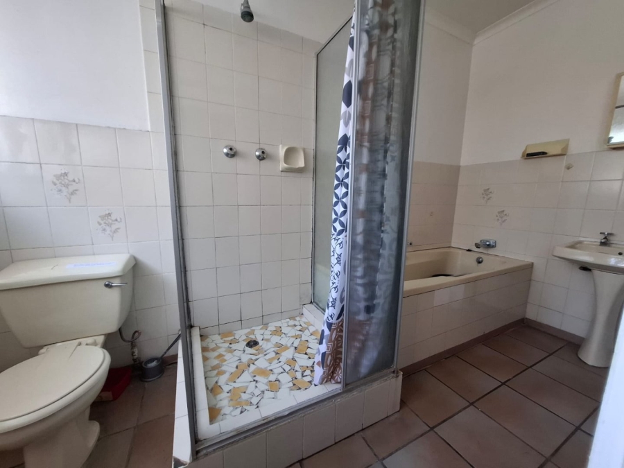 7 Bedroom Property for Sale in Brandwag Free State